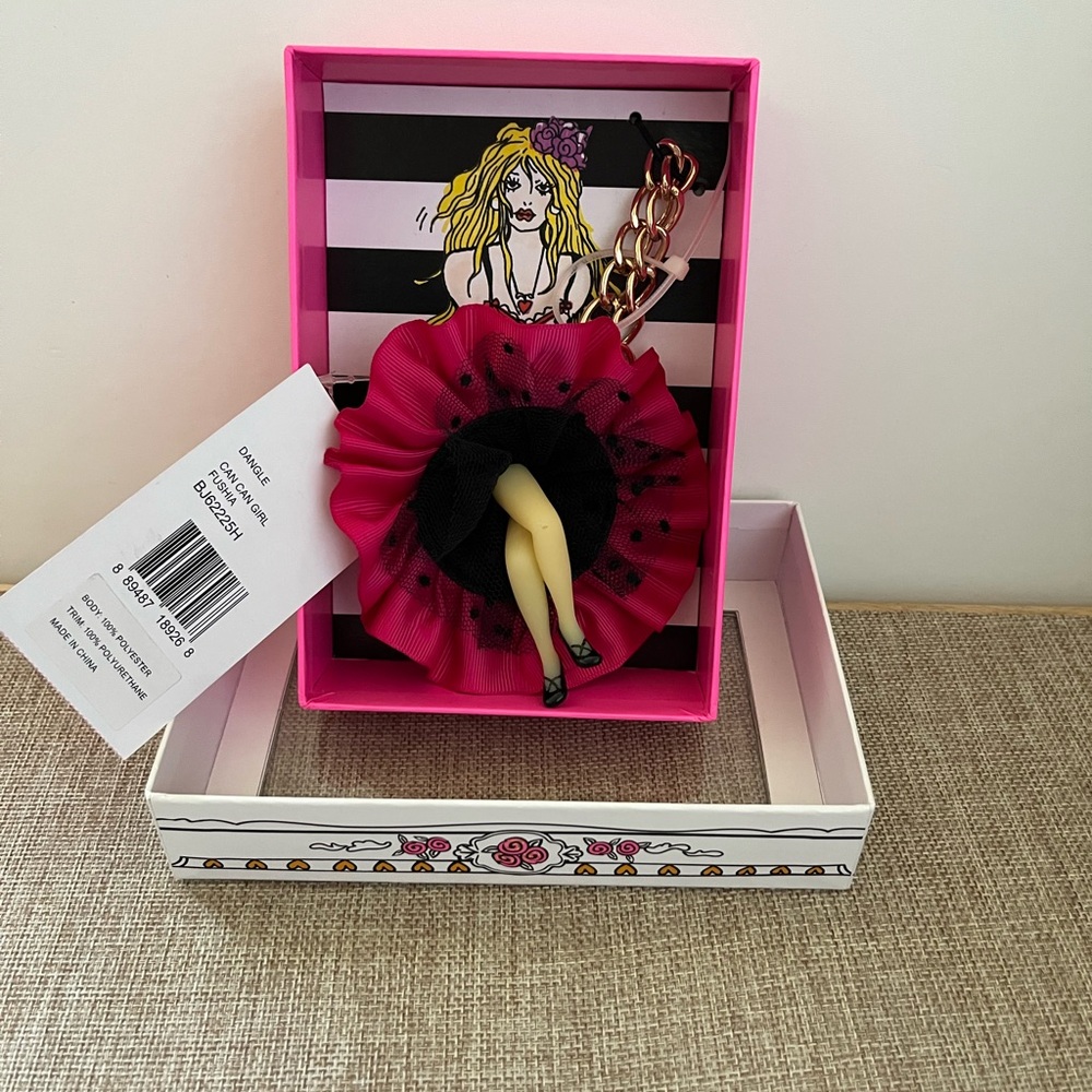 Betsey Johnson Key Chain Accessory - Picture 6 of 6